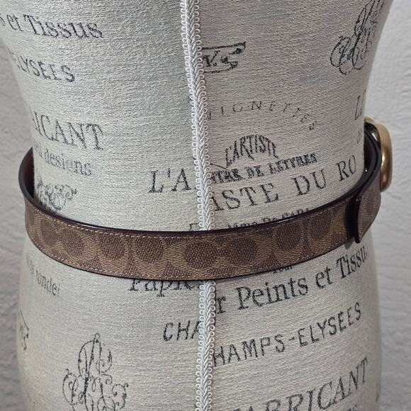 Coach Signature C Buckle Tan / Brown Reversible Belt - Picture 6 of 9